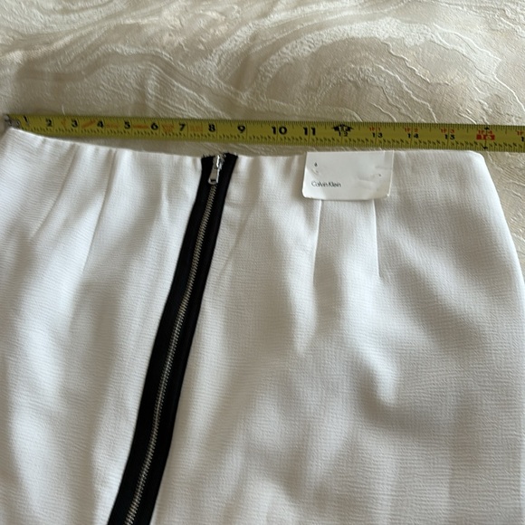 CALVIN KLEIN SKIRT ON BACK ZIPPER SIZE 6, NEW - Picture 3 of 8